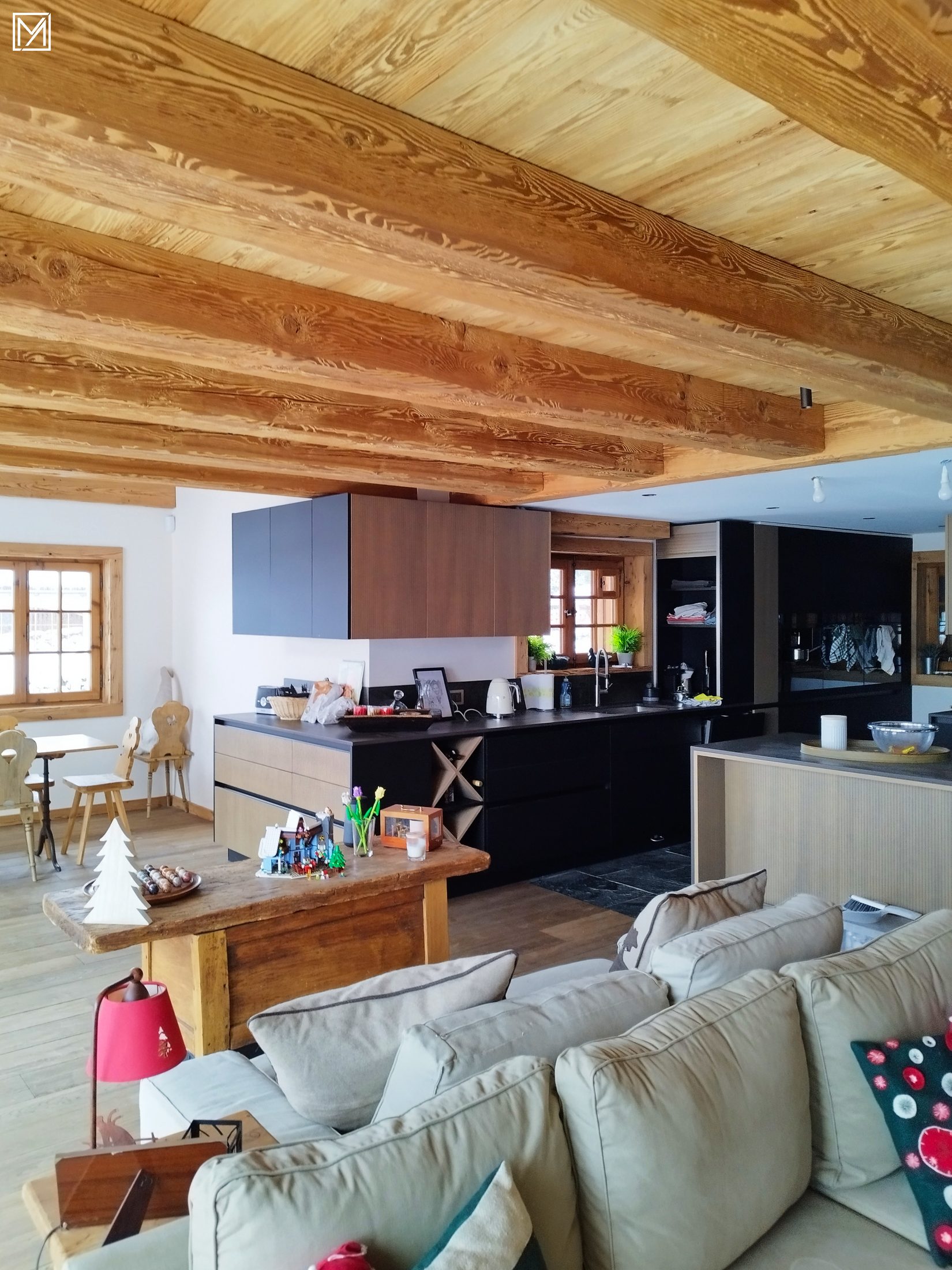 Chalet 2301, living room and kitchen, Verbier